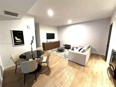 398 NE 5th Street Miami FL 33132