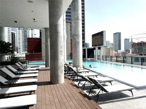 398 NE 5th Street Miami FL 33132