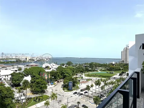 398 NE 5th Street Miami FL 33132