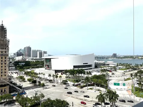 398 NE 5th Street Miami FL 33132