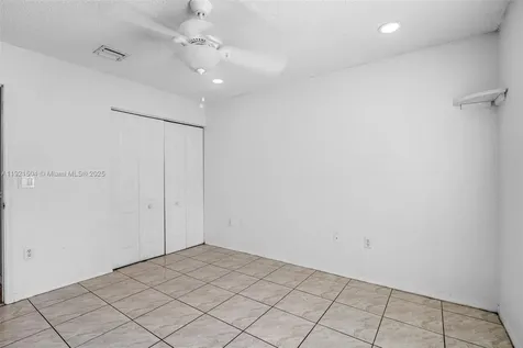 9305 SW 212th Terrace Cutler Bay FL 33189