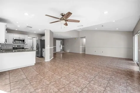 9305 SW 212th Terrace Cutler Bay FL 33189