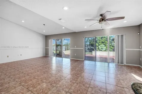 9305 SW 212th Terrace Cutler Bay FL 33189