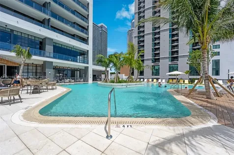 601 NE 1st Avenue Miami FL 33132