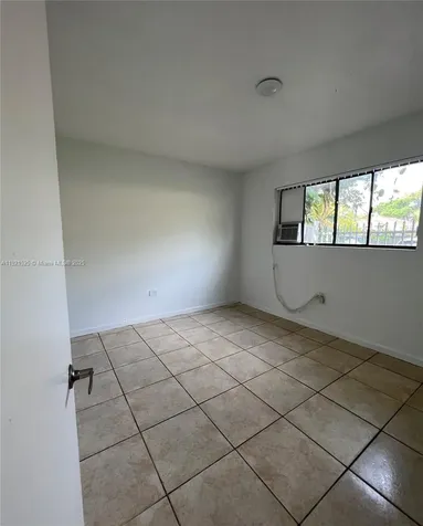 1286 NW 59th Street Miami FL 33142