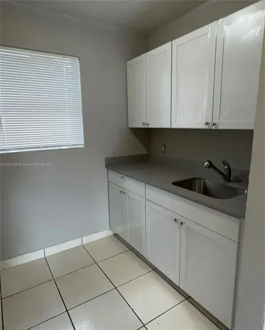 1286 NW 59th Street Miami FL 33142