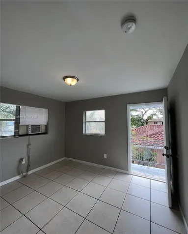 1286 NW 59th Street Miami FL 33142