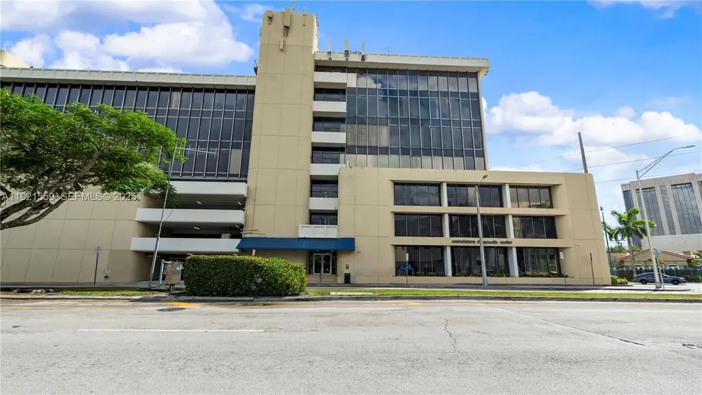 747 Ponce De Leon Boulevard Coral Gables FL 33134