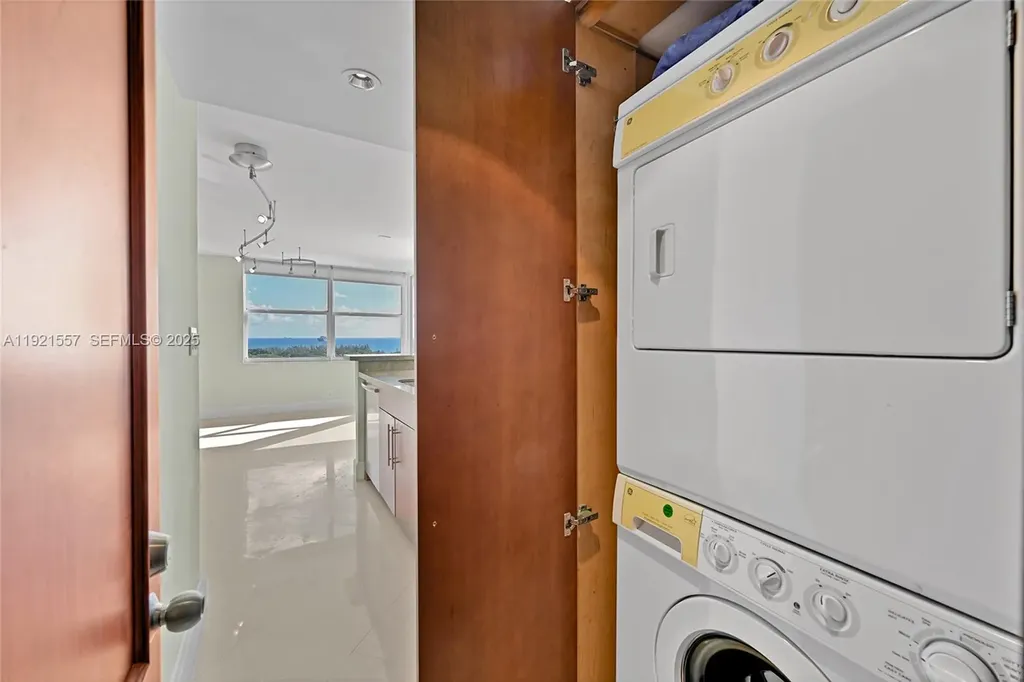 936 Intracoastal Drive Fort Lauderdale FL 33304
