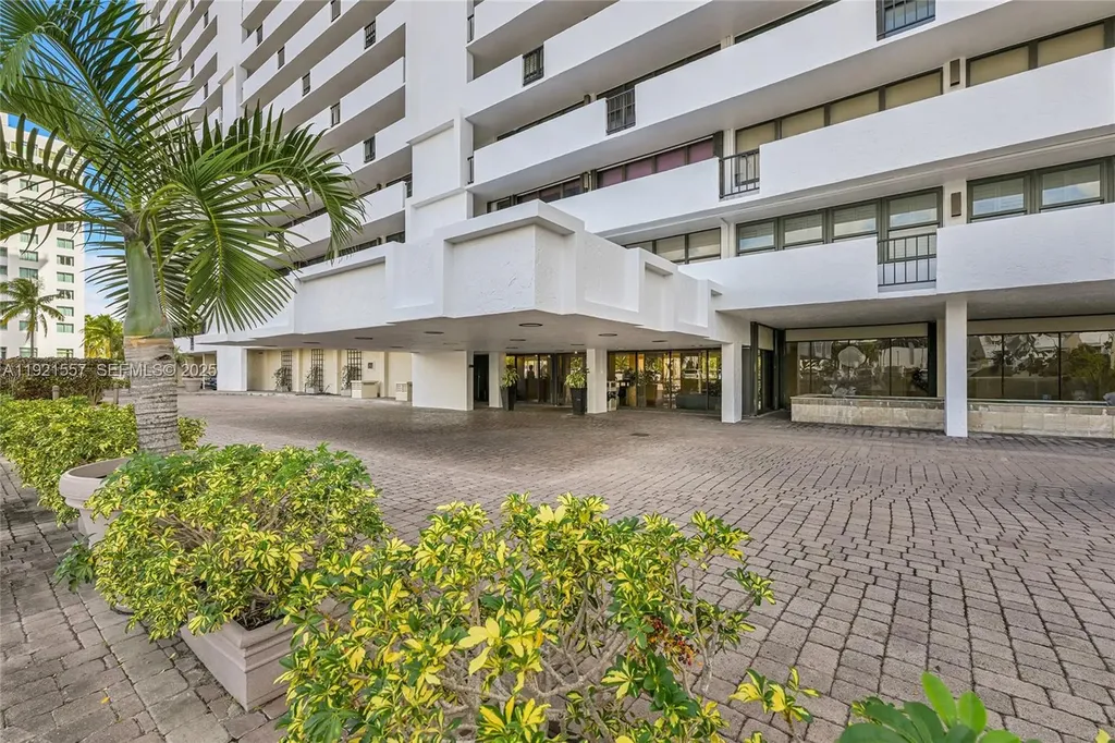 936 Intracoastal Drive Fort Lauderdale FL 33304