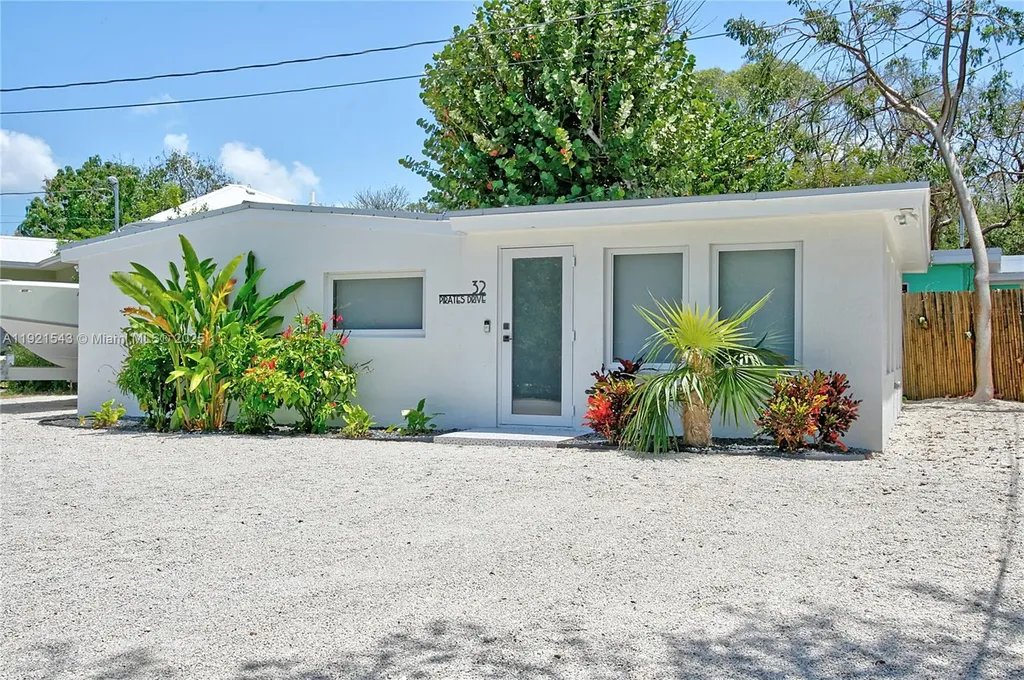 32 Pirates Drive Key Largo FL 33037
