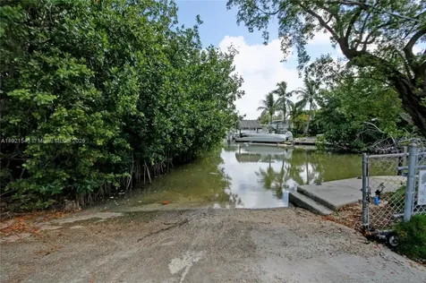 32 Pirates Drive Key Largo FL 33037