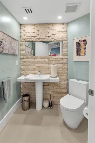 3131 NE 188th Street Aventura FL 33180