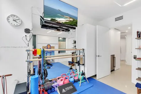 3131 NE 188th Street Aventura FL 33180