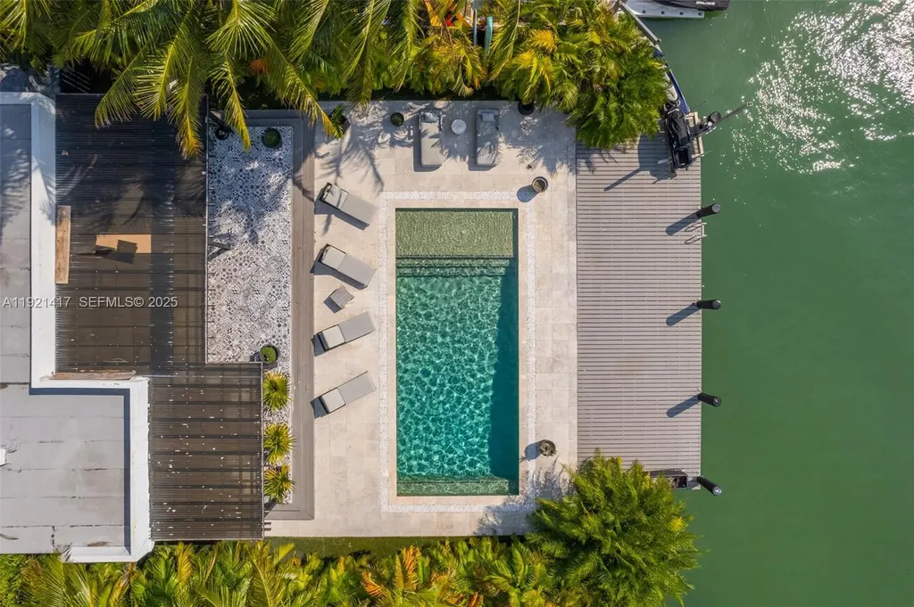 970 S Shore Drive Miami Beach FL 33141