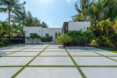 970 S Shore Drive Miami Beach FL 33141