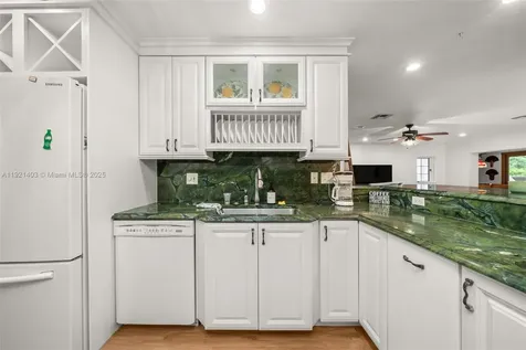 2551 Lakeview Drive Sebring FL 33870