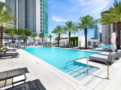 851 NE 1st Avenue Miami FL 33132