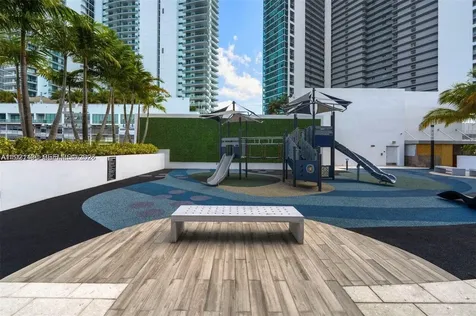 851 NE 1st Avenue Miami FL 33132