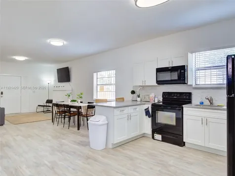 1845 NW 55th Street Miami FL 33142