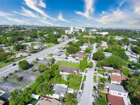 1845 NW 55th Street Miami FL 33142