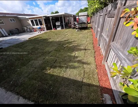 3745 NW 171st Terrace Miami Gardens FL 33055