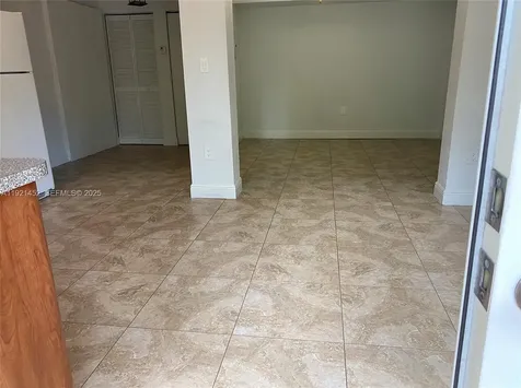 7880 SW 14th Terrace Miami FL 33144