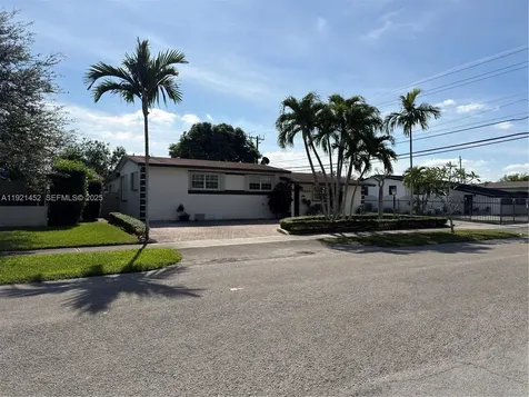 7880 SW 14th Terrace Miami FL 33144