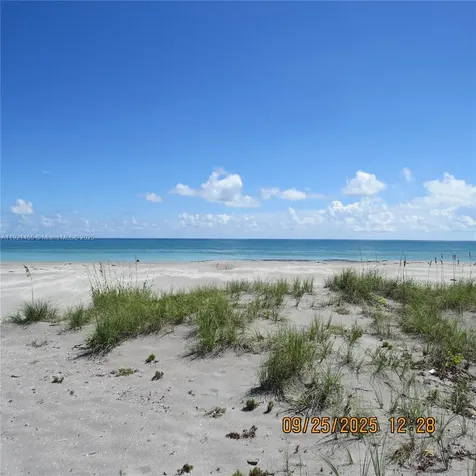 404 S Beach Road Jupiter Island FL 33455