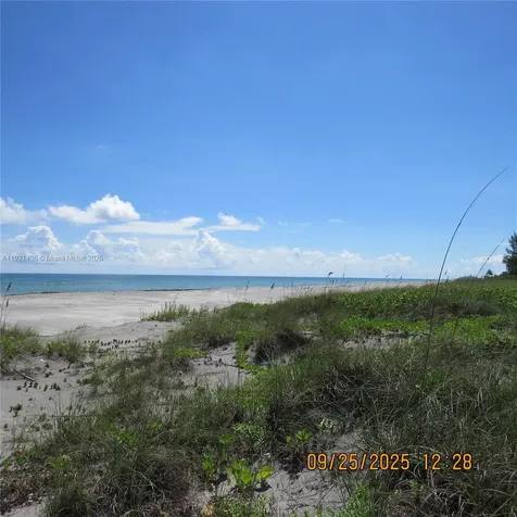404 S Beach Road Jupiter Island FL 33455