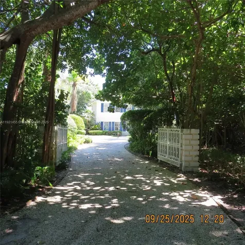404 S Beach Road Jupiter Island FL 33455