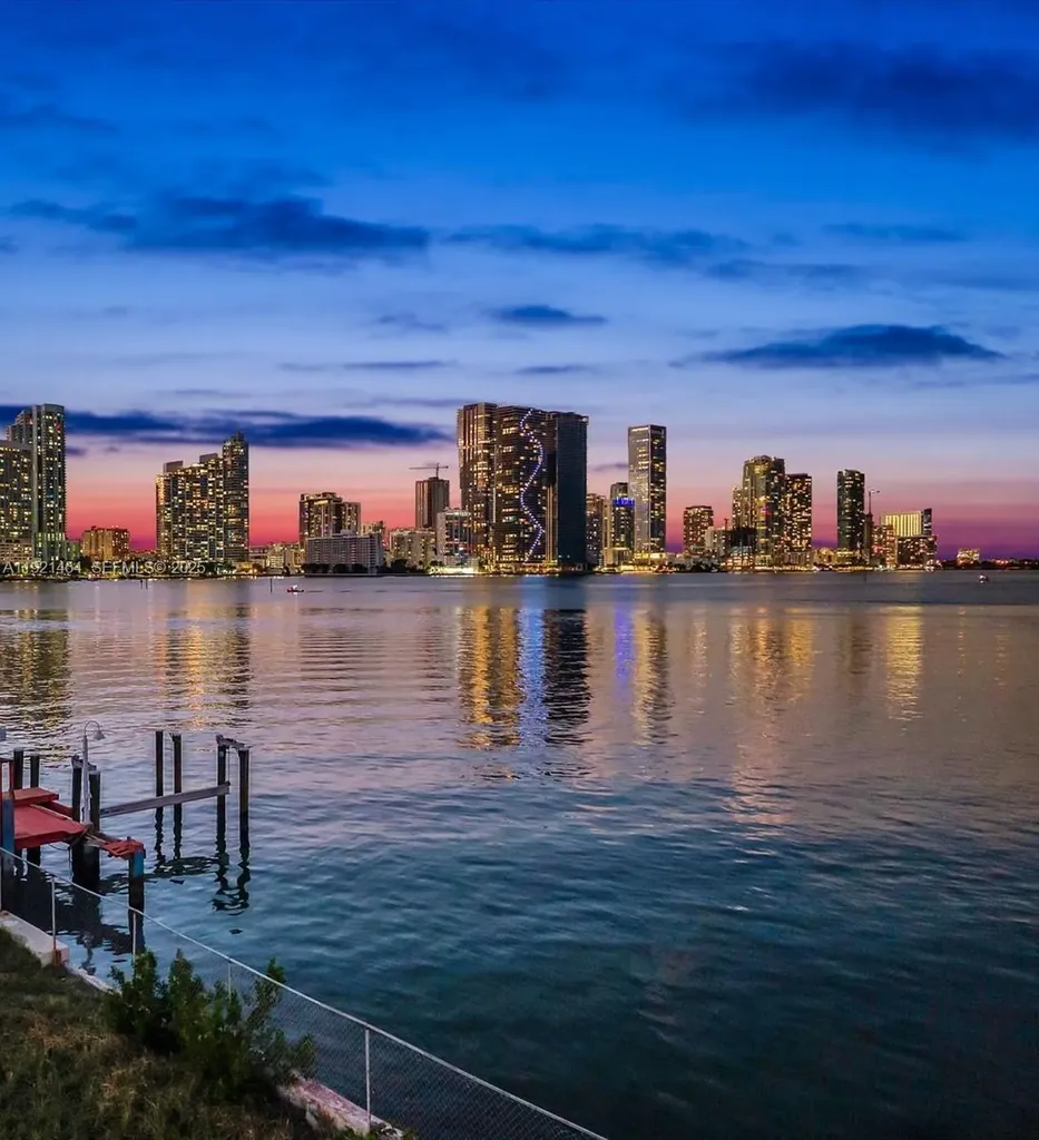 Miami FL 33139