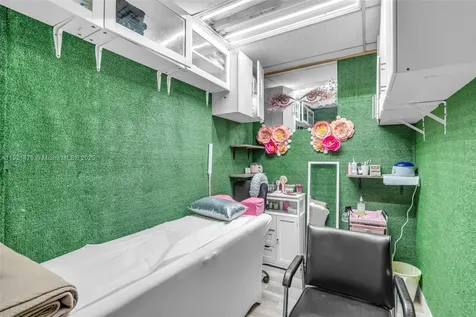 6761 W Flagler Street Miami FL 33144