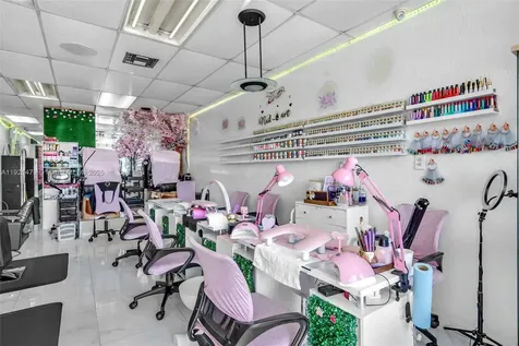 6761 W Flagler Street Miami FL 33144