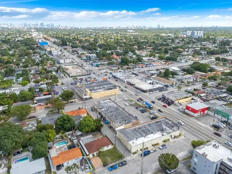 6761 W Flagler Street Miami FL 33144