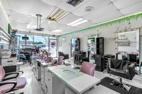6761 W Flagler Street Miami FL 33144
