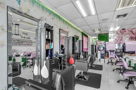 6761 W Flagler Street Miami FL 33144