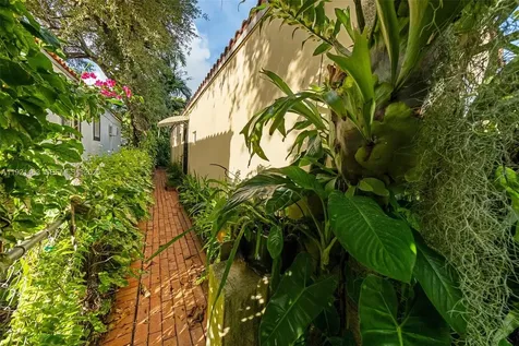 37 NE 44th Street Miami FL 33137