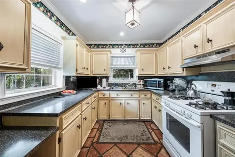 37 NE 44th Street Miami FL 33137