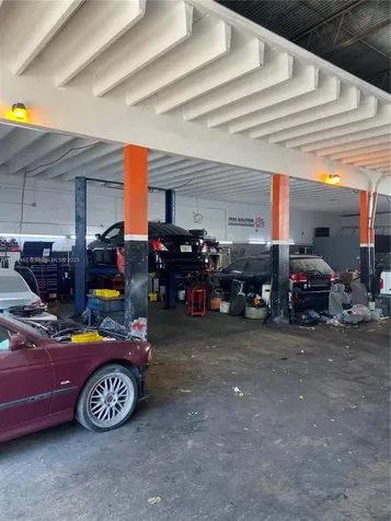 2300 NW 17th Street Miami FL 33142