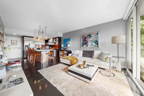 2155 Washington Court Miami Beach FL 33139