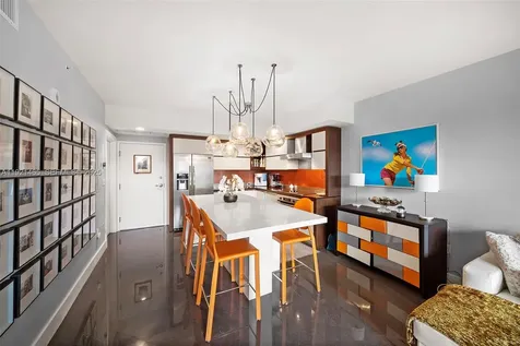 2155 Washington Court Miami Beach FL 33139
