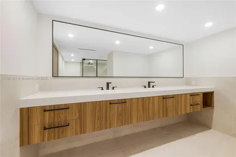 10155 Collins Avenue Bal Harbour FL 33154