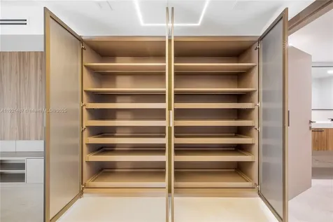 10155 Collins Avenue Bal Harbour FL 33154