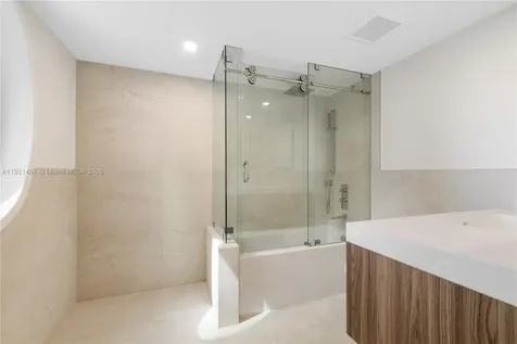 10155 Collins Avenue Bal Harbour FL 33154