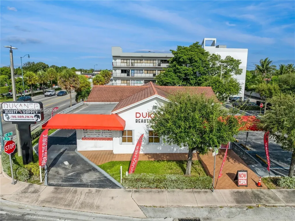 7101 SW 8th Street Miami FL 33144