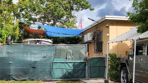 2895 SW 23rd Terrace Miami FL 33145