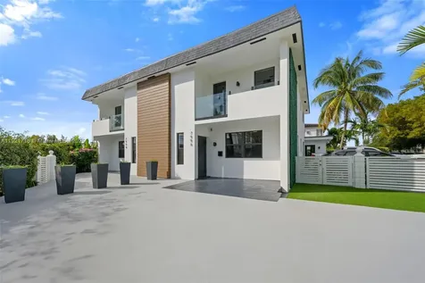 7994 Crespi Boulevard Miami Beach FL 33141