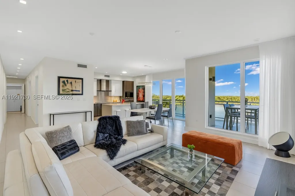 6100 N Ocean Drive Hollywood FL 33019