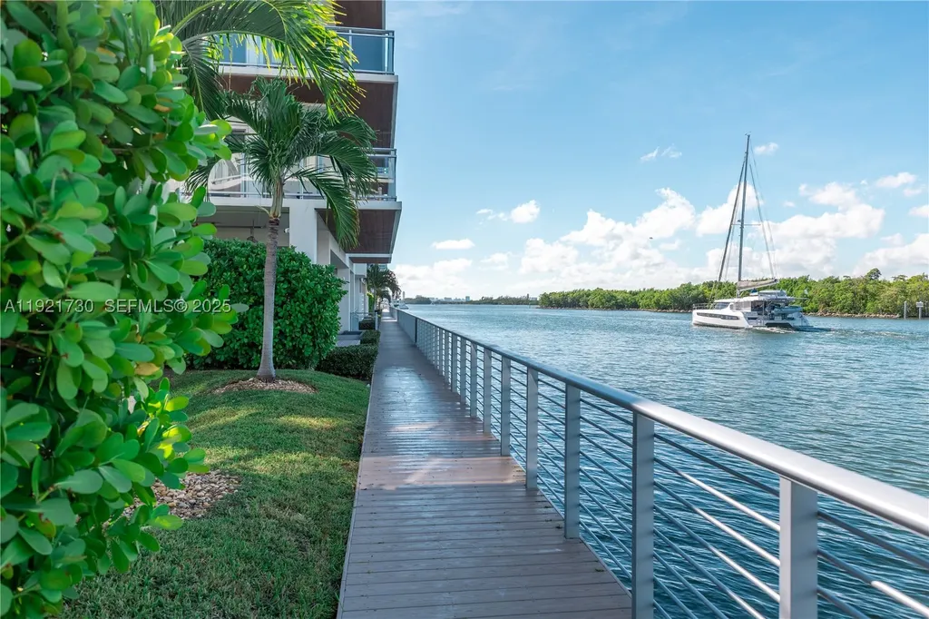 6100 N Ocean Drive Hollywood FL 33019
